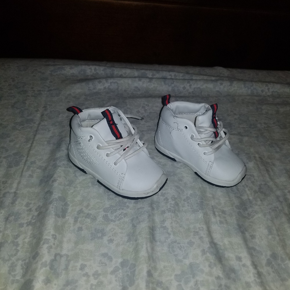 baby boy sneaker